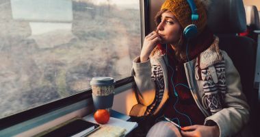 Stire din Social : Cetăţenii ucraineni pot circula gratuit cu trenul