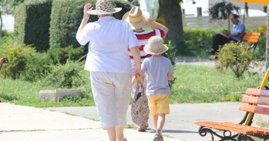 Mult soare și maxime de 30 de grade Celsius, la Constanța