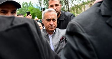 Stire din Eveniment : Călin Georgescu a fost trimis în judecată pentru tentativă la lovitură de stat