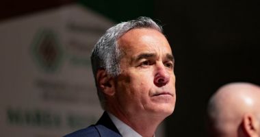 Stire din Politică-Administrație : Călin Georgescu a ieşit la vot! “Nu am votat pentru mine, am votat pentru cei nedreptăţiţi, pentru cei umiliţi”