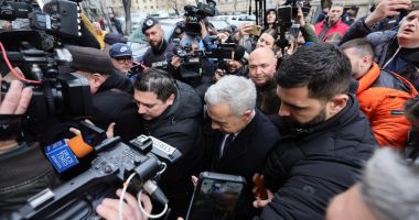 Stire din Eveniment : Călin Georgescu a ajuns la Judecătorie, unde cere să i se ridice controlul judiciar