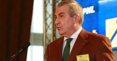 Stire din Politică-Administrație : Tăriceanu, ATAC la Becali: Poate sunt demodat, dar cred în oamenii care manipulează idei, nu oi