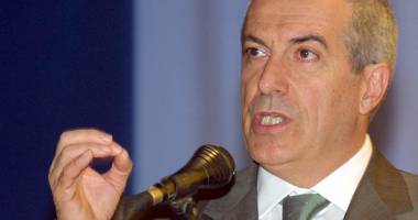 Stire din Politică-Administrație : Tăriceanu - demisia! "A devenit un găinar cu papion"