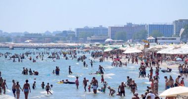 Stire din Social : Calitatea apei de pe litoralul românesc, excelentă! Îmbăierea este permisă în toate stațiunile