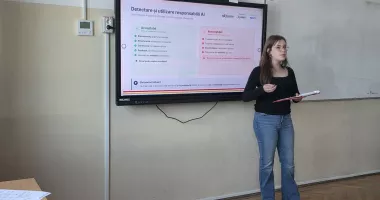 Stire din Cultură-Educație : Inedit, la Liceul „Callatis” Mangalia. Elevii au devenit profesori de AI pentru cadrele didactice
