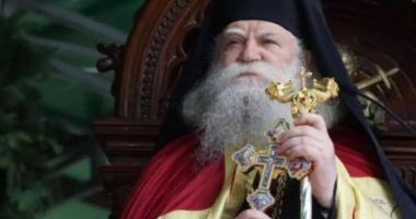 Stire din Social : ÎPS Calinic, sfat pentru credincioşi privind consumul de alcool: "Este o diferență enormă"