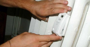 Stire din Politică-Administrație : La Cernavodă se fac citirile la contoarele de apă caldă