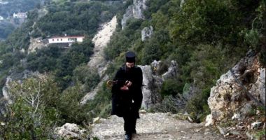 Stire din Social : Călugăr român, moarte suspectă la Muntele Athos. Cum a fost găsit cadavrul