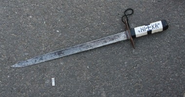 "Trimisul lui Dumnezeu" în protest, cu sabia în mână, la Constanța - 2