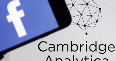 Percheziții la sediul Cambridge Analytica