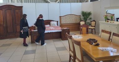 Mobilier de lux, soluţii inteligente şi producători autohtoni, la Salonul de Dotări Hoteliere de la Constanţa - 2