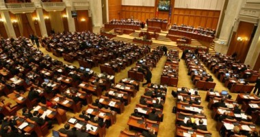 Stire din Politică-Administrație : Puterea mai are doar 167 de deputați