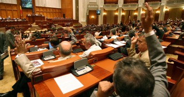 Stire din Politică-Administrație : S-a stabilit noua conducere  a Camerei Deputaților