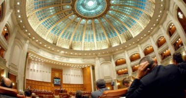 Stire din Politică-Administrație : PDL a părăsit lucrările Camerei Deputaților