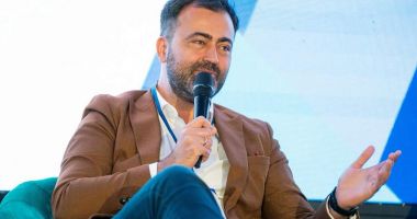 Stire din Economie : Radu Magdin, primul moderator al conferinţei Smart Energy Expo