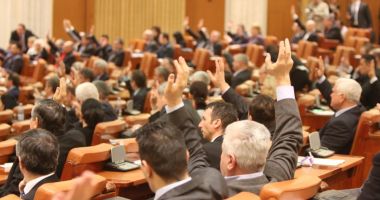 Stire din Politică-Administrație : Deputații au decis: În cazul plății integrale a prejudiciului la evaziune fiscală, se dispune renunțarea la urmărirea penală