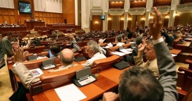 Stire din Eveniment : Plenul a adoptat proiectul de lege privind achiziționarea rachetelor Patriot