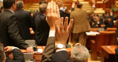 S-a decis! Când va fi învestit Guvernul Orban