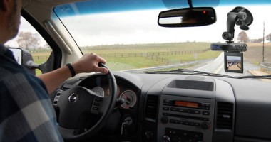 Stire din Eveniment : De ce e bună o cameră video la bordul mașinii