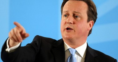 Stire din Actualitate : Cum vrea premierul britanic să reducă numărul imigranților