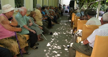 Stire din Social : 793 lei, pensie medie a vârstnicilor constănțeni