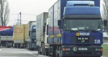Stire din Actualitate : Poliția din Germania a descoperit zece afgani ascunși într-un camion al cărui șofer era din România