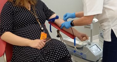 Stire din Social : Poştaşii, implicaţi în campania 'Donează parte din viața ta”
