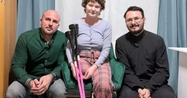 Românii, alături de Andreea Anița. S-au strâns banii pentru tratament într-un timp record - 2