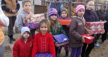 Stire din Social : Alexandra Stan vrea să ajute familiile nevoiașe