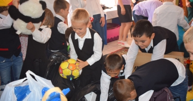 BUCURIE FĂRĂ MARGINI! ÎMPREUNĂ AM FĂCUT FERICIȚI 24 DE COPILAȘI - 9