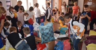 BUCURIE FĂRĂ MARGINI! ÎMPREUNĂ AM FĂCUT FERICIȚI 24 DE COPILAȘI - 11