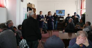 Campanie de combatere a înșelăciunilor în rândul pensionarilor constănțeni - 3