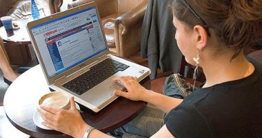 Stire din Social : Căutați de muncă pe Internet? Aveți grijă la traficanții de carne vie