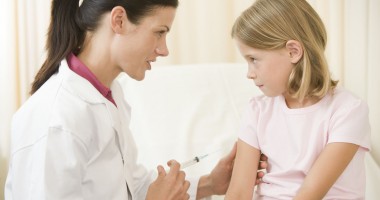 Stire din Sănătate : Vaccinarea elevilor constănțeni, amânată