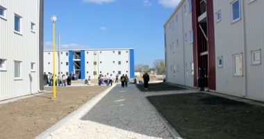 Stire din Politică-Administrație : GHETOUL LUI MAZĂRE GĂUREȘTE BUGETUL CONSTANȚEI