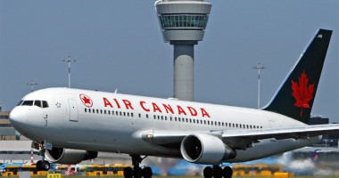 Stire din Actualitate : Cât plătești  dacă perturbi  un zbor Air Canada