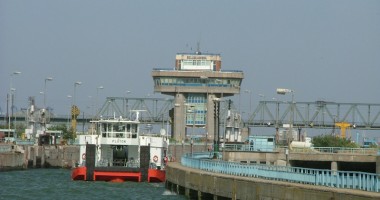Stire din Economie : Canalul Dunăre - Marea Neagră "stoarce" electricitate din viitură