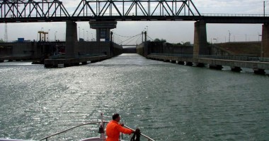 Stire din Economie : Canalul Dunăre - Marea Neagră a împlinit 30 de ani de exploatare