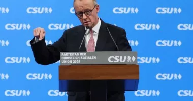 Stire din Actualitate : Cancelarul german Friedrich Merz îl compară pe Putin cu Hitler