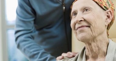 Stire din Social : O echipă de cercetători ar fi descoperit de ce apare cancerul