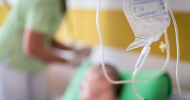 Stire din Social : „Dreptul de a fi uitat” pentru supraviețuitorii de cancer, la un pas de a fi oficial