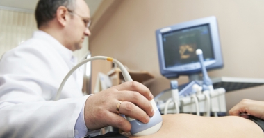 Stire din Sănătate : Cancerul de ficat este mut. Acționați la timp, analizele sunt vitale!