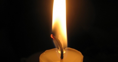 Stire din Eveniment : LACRIMI ȘI DURERE. ILEANA CIUCULETE, condusă, astăzi, pe ultimul drum