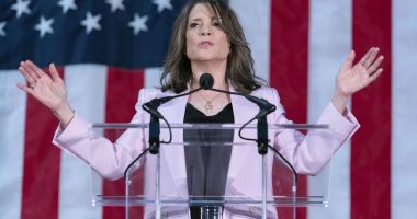 Fosta candidată democrată Marianne Williamson, din nou, în cursa pentru Casa Albă