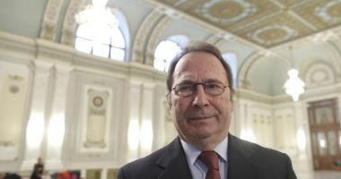 Stire din Politică-Administrație : Candidații propuși la CCR în locul lui Valer Dorneanu, audiați miercuri în Parlament