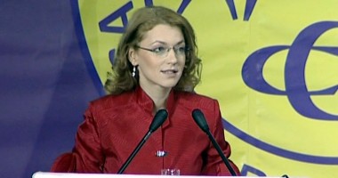 Stire din Politică-Administrație : "Candidatul ACL la președinție va fi desemnat pe 8-9 august"