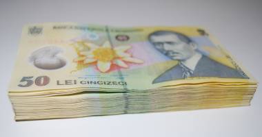 Când poate primi un consilier local mai mulți bani la salariu