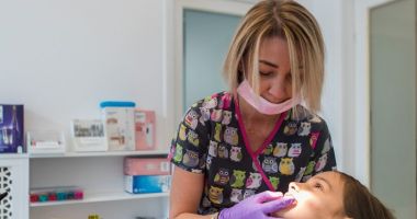 Când se impune montarea aparatului dentar la copii