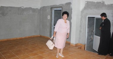 Copii hrăniți la cantina satului - 2