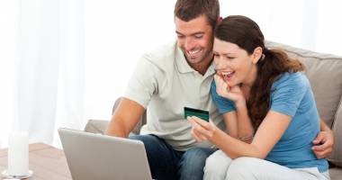 Stire din Social : Capcanele cumpărăturilor pe internet. Black Friday s-a mutat la OPC